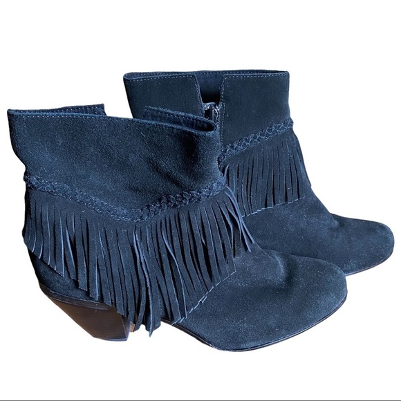 Gianni Bini Shoes - 𝅺Gianni Bini Fringed Black Women Ankle Booties Size: 10